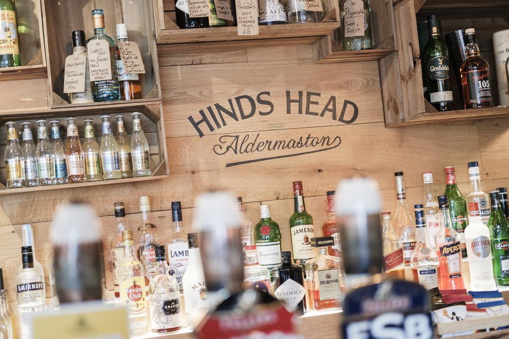 Hinds Head Hotel Aldermaston Eksteriør billede