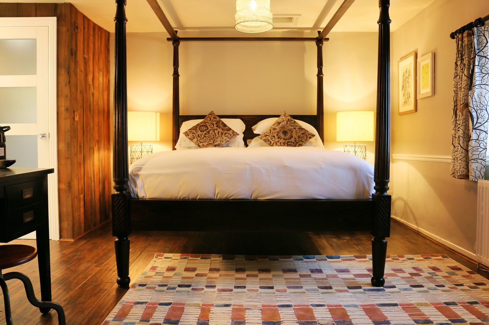 Hinds Head Hotel Aldermaston Eksteriør billede