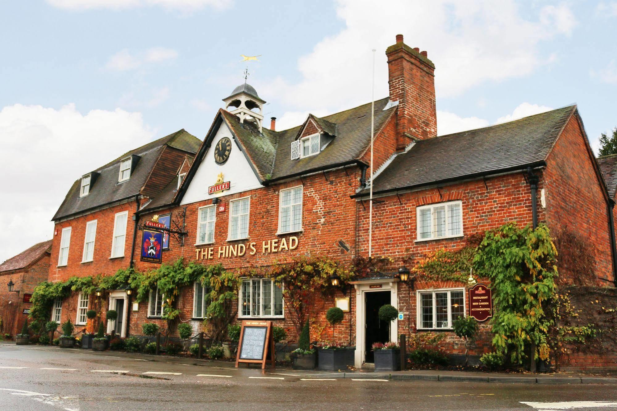 Hinds Head Hotel Aldermaston Eksteriør billede